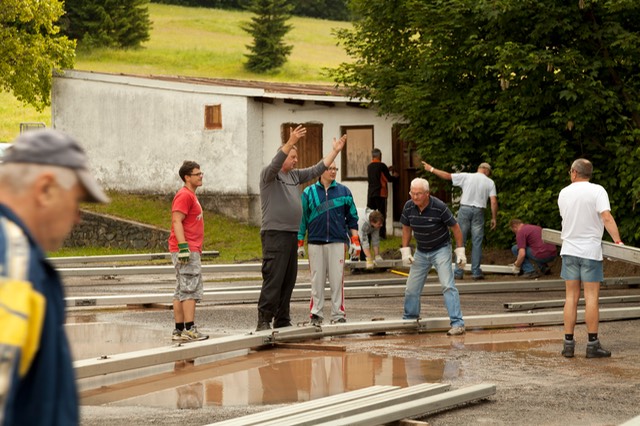 220BKB_Zeltaufbau_120612_24