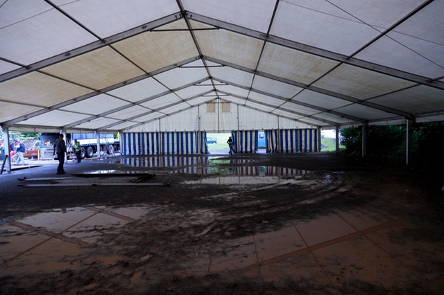 220BKB_Zeltaufbau_120612_55