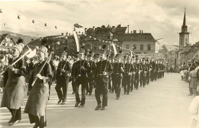 j5.Villacher Kirchtag,900 Jahrfeier der Stadt am 6.8.1960,Bleiberger Knappen beim Festzug