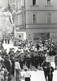 zc2.13.Landes Blasmusikertreffen in Hermagor am 19 6.1969,Festzug durch die Stadt
